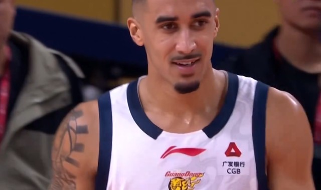 开云在线-广东3消息！四外援合同正式转保障，徐杰连夜加练，杜锋押宝成功